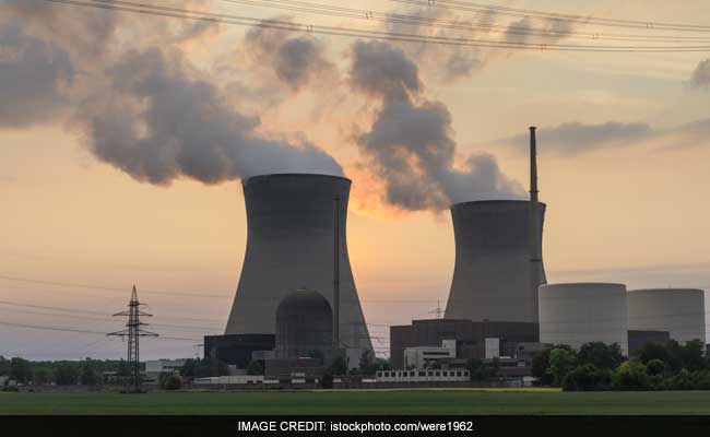 Workers At US Nuclear Site Take Cover After Tunnel Collapse