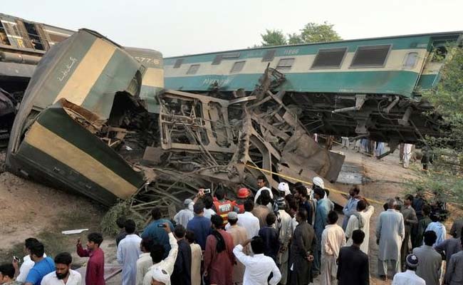 Pakistan Train Crash: 6 Dead, Over 150 Injured Near Multan