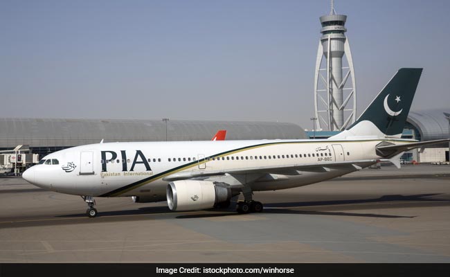 Pak Pilot Calls Steward 'Notorious Smuggler', Flight Delayed For Hours