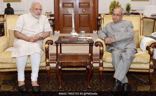 पीएम नरेंद्र मोदी ने प्रणब मुखर्जी को जन्मदिन की बधाई दी, कहा 'ऐसे ज्ञानी राष्ट्रपति पर गर्व है'