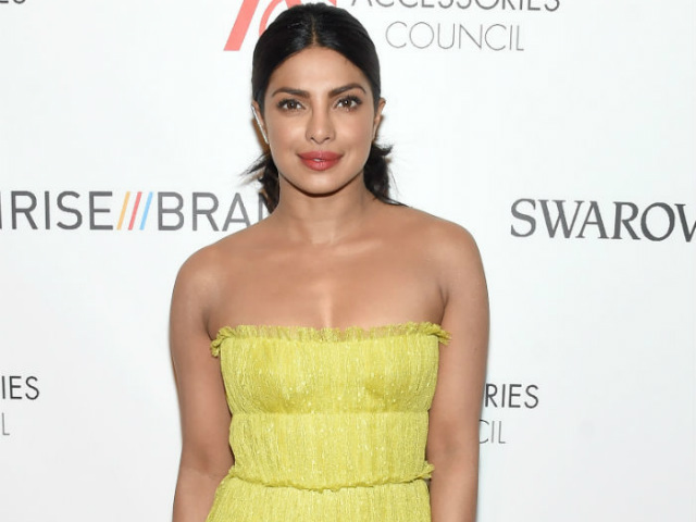 Priyanka Chopra to Present at Emmy Awards