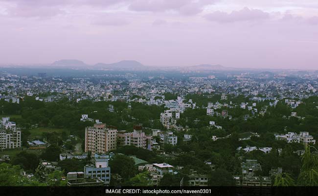 Agreement Signed To Develop Pune Under 'Smart City Plan'