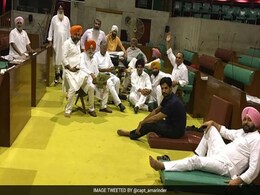 Yoga, Takeout, Mock Session In Punjab Congress Lawmakers' Record 36-Hour Protest Yoga, Takeout, Mock Session In Punjab Congress Lawmakers' Record 36-Hour Protest