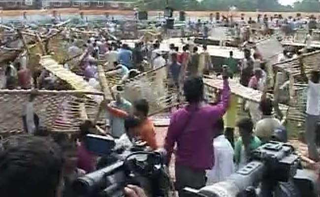 They Came To See Rahul Gandhi, Left With Cots. 2,000 Of Them.