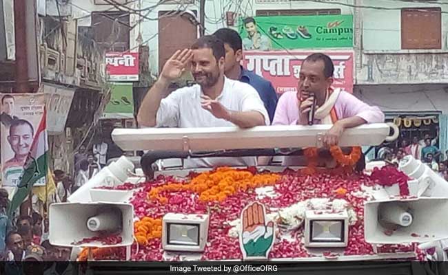 Rahul Gandhi Takes A Jibe At Akhilesh Yadav, Says 'Cycle Is Not Moving'