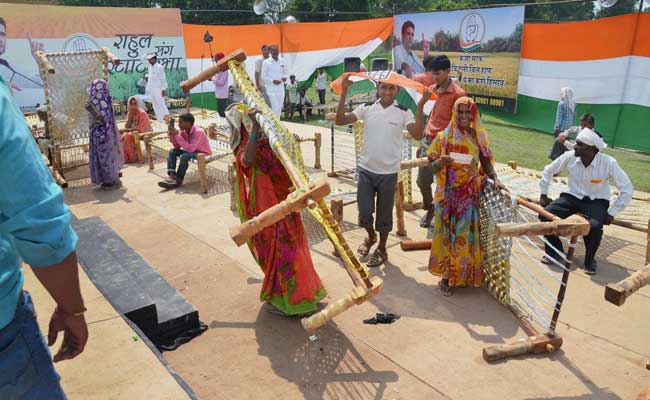 'Leave The Cots': At Rahul Gandhi's <i>Khaat Sabha</i>, A Vital Announcement