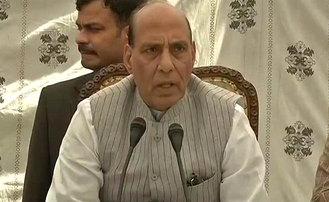 Home Minister Rajnath Singh Discusses Kashmir With BJP Chief Amit Shah