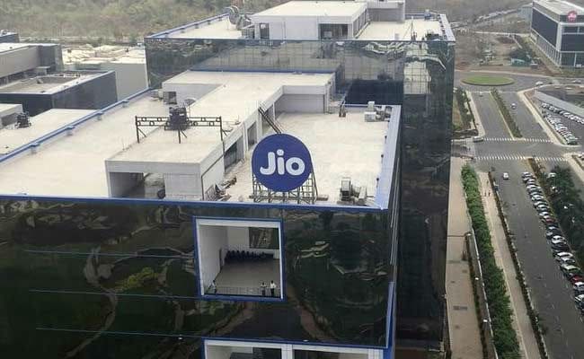 Reliance Jio Data Leak: Books On Hacking Seized From Arrested Man