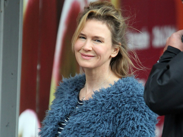 Renee Zellweger 'Scared' About Comeback. She Doesn't Want to Disappoint