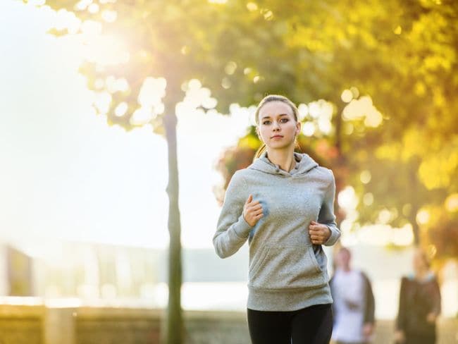 Health Benefits of Running: रोजाना दौड़ने के होते हैं कई शानदार फायदे, बढ़ेगी इम्यूनिटी, घटेगा मोटापा, जानें रनिंग करने का तरीका 