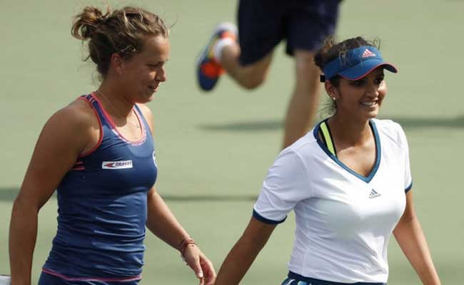 सानिया मिर्ज़ा ने जीता पैन पैसिफिक का खिताब, बॉलीवुड सितारों ने ट्विटर पर दी बधाई