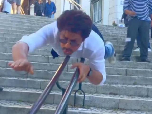 Shah Rukh Khan Revives Childhood Dream of Flying in This Video