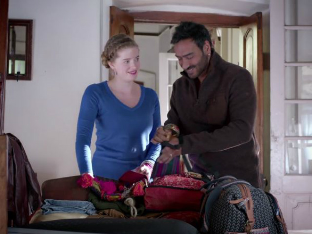 <I>Shivaay</i> Song <I>Darkhaast</i> Tracks Ajay Devgn, Erika Kaar's Love Story