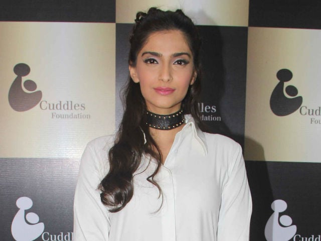 Sonam Kapoor Wants to Use Celebrity Status For Good Cause