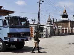 Curfew In Kashmir Valley On Eid, Choppers And Drones To Keep Vigil