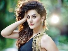 Taapsee Pannu Stalked By Fan, <i>Pink</i> Actress Was 'Shocked'