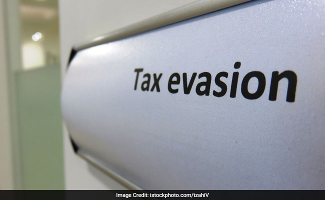 100 Crores 'Black Money' Recovered In Income Tax Raids At 50 Locations Across India