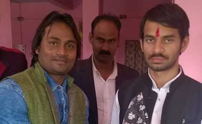 शहाबुद्दीन और तेज प्रताप के साथ तस्वीरों में दिखे कथित शार्प शूटर मोहम्मद कैफ ने सरेंडर किया