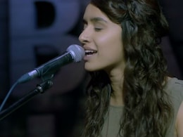 Shraddha Kapoor Sings On Matters Of The Heart In New <i>Rock On 2</i> Song Shraddha Kapoor Sings On Matters Of The Heart In New <i>Rock On 2</i> Song