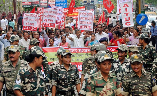 मोदी सरकार की इन नीतियों के खिलाफ देशभर में 10 ट्रेड यूनियनों की हड़ताल, प्रभावित हो सकतीं हैं बैंक सेवाएं