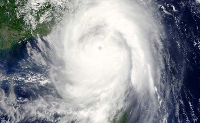 China Issues 'Red Alert' As Typhoon Meranti Approaches