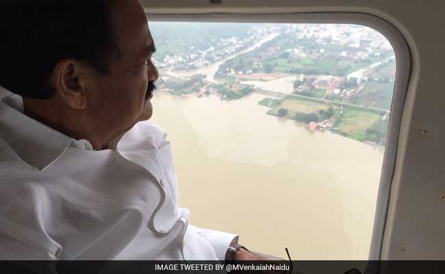 Venkaiah Naidu Surveys Flood-Hit Guntur; People Moved To Safer Areas In Vizag