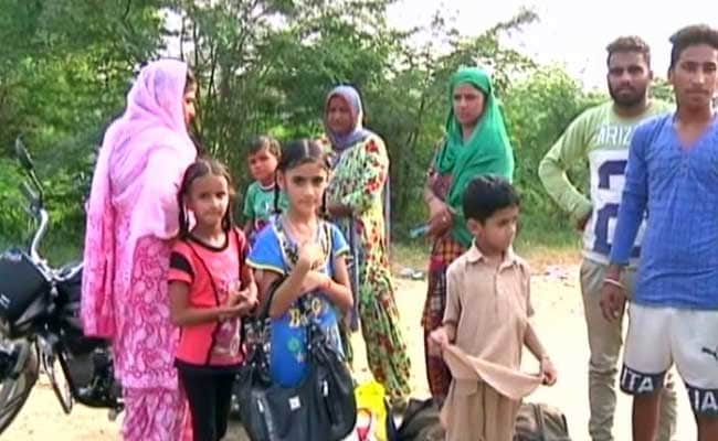 सर्जिकल स्ट्राइक के बाद भारत-पाकिस्तान सीमा से सटे गांवों को खाली कराने का काम जारी