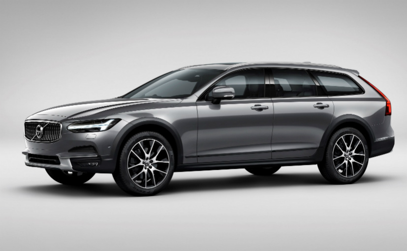 Volvo V90 Cross Country Makes Global Debut
