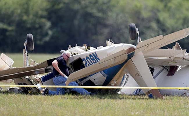 3 Dead When 2 Planes Collide In Air At Small Georgia Airport