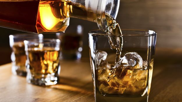 American Whiskey Versus Scotch: What's The Difference?