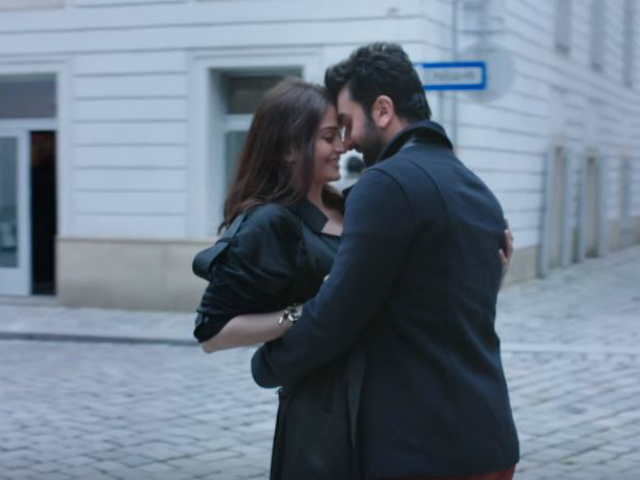 Aishwarya Rai Bachchan: Scenes With Ranbir in <I>Ae Dil</i> Are 'Not Frivolous'