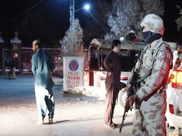 Pak PM Nawaz Sharif, Army Chief Reach Quetta Following Attack On Police Academy Pak PM Nawaz Sharif, Army Chief Reach Quetta Following Attack On Police Academy