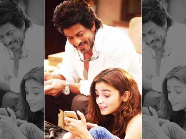 Have You Read Shah Rukh Khan And Alia Bhatt's <I>Dear Zindagi</i> Tweets?