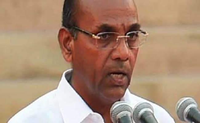 Union Minister Anant Geete's Car Meets Accident, Security Officer Injured