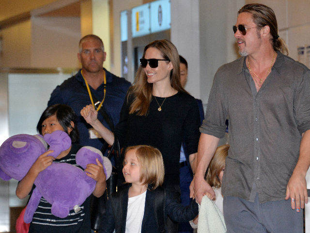 Angelina Jolie, Brad Pitt Reach Temporary Agreement Over Kids' Custody