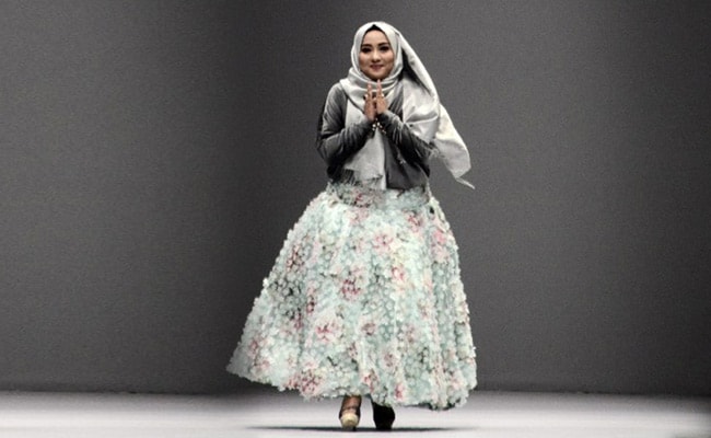 Leading Muslim Fashion  Designer  Anniesa Hasibuan Jailed In 