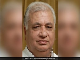 केरल सरकार ने गवर्नर आरिफ मोहम्मद खान को कुलाधिपति के पद से हटाया केरल सरकार ने गवर्नर आरिफ मोहम्मद खान को कुलाधिपति के पद से हटाया