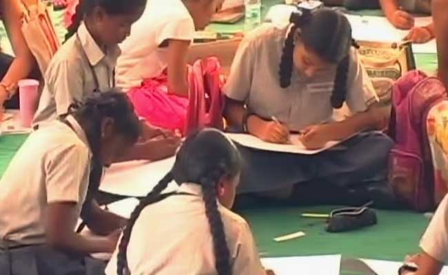 Veterans In Chennai Raise Awareness About Army's Heritage Among Children