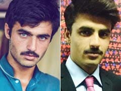 After Viral Pic, Pakistan's Blue-Eyed <i>Chaiwalla</i> Lands Modelling Contract