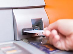 SBI ATM PIN : जानें कैसे जेनरेट करते हैं SBI डेबिट कार्ड का पिन, नेट बैंकिंग और SMS सर्विस का ये है प्रोसेस
