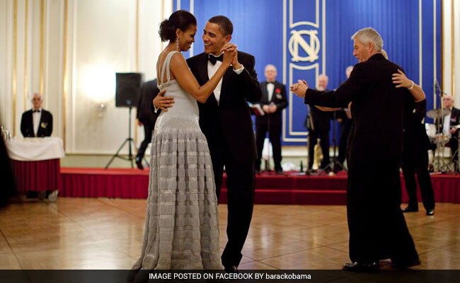 On Barack And Michelle Obama's Anniversary, 5 Adorable Pics Of The Couple
