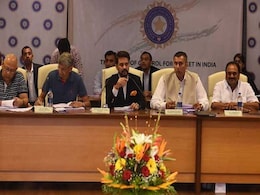 लोढा पैनल के बल्ला संभालते ही, टल गई आईपीएल टीवी अधिकारों की नीलामी! लोढा पैनल के बल्ला संभालते ही, टल गई आईपीएल टीवी अधिकारों की नीलामी!