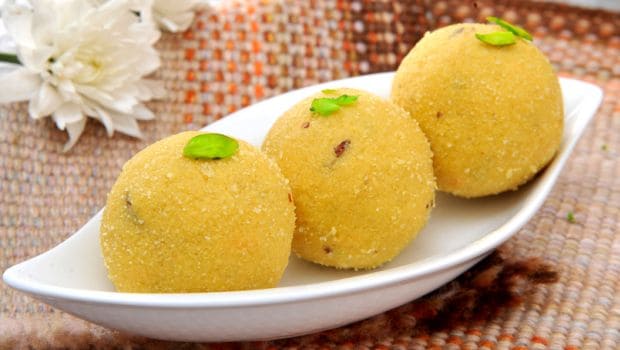 besan ladoo