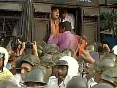 BJP Workers Clash With Police To Protest Attack On Union Minister Babul Supriyo