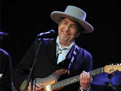 Songwriter Bob Dylan Wins Nobel Literature Prize 2016