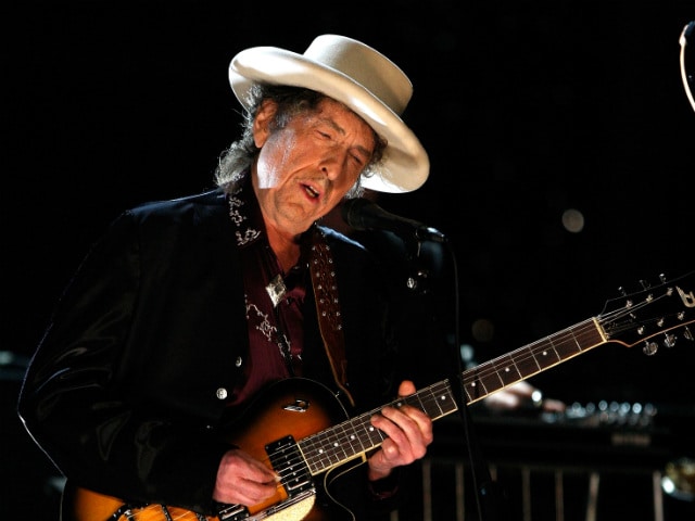 Bob Dylan Still Hasn't Responded to Nobel Prize Panel's Calls and E-Mails