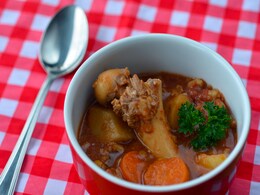 स्किन पर लाता है Natural Glow, पाचन के लिए भी है बेहतरीन, जानिए क्या है Bone Broth और इसे बनाने का तरीका स्किन पर लाता है Natural Glow, पाचन के लिए भी है बेहतरीन, जानिए क्या है Bone Broth और इसे बनाने का तरीका