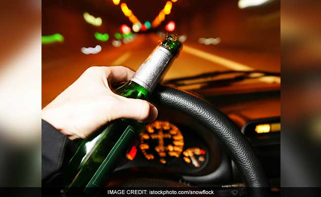 Delhi, Pack Up The 'Car-O-Bar'. You Could Get Arrested For Drinking In Public