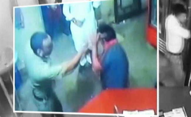 Cop Slaps Dhaba Owner For 'Asking Him To Pay', Video Goes Viral