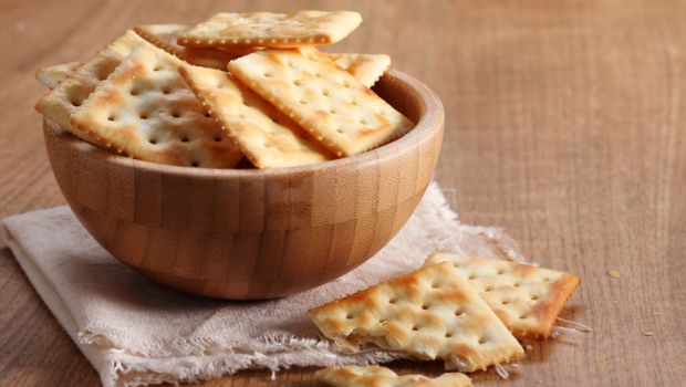 A Cheesy, Spicy Cracker that's Good Enough to Give as Gifts